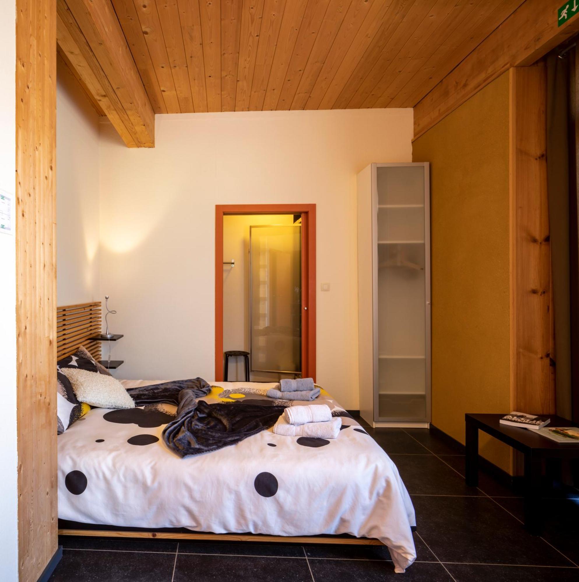 B&B Casa De Paja Sint-Truiden Eksteriør billede